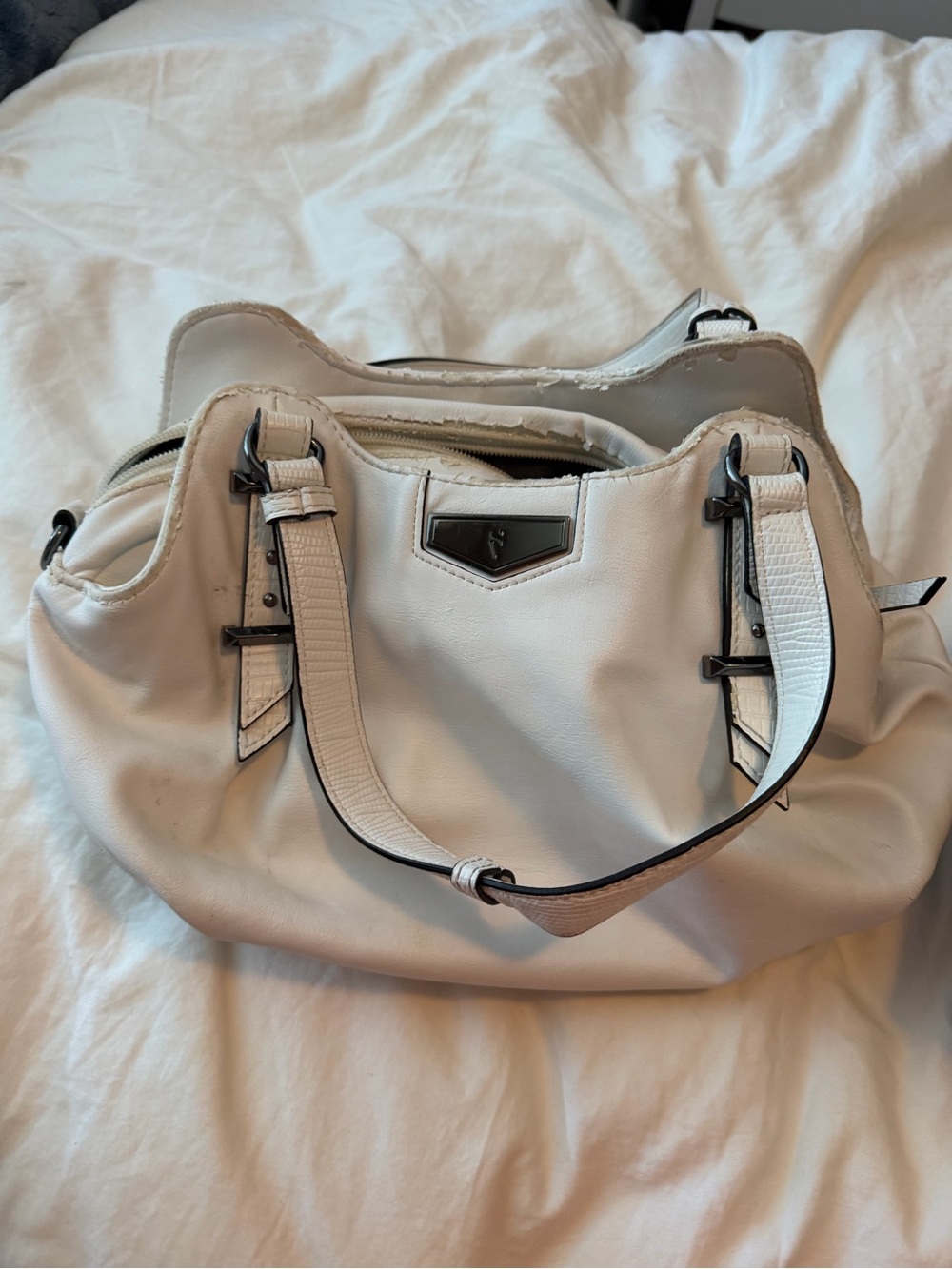 Vera Wang White Leather Shoulder Bag with Black Trim